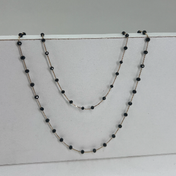 Colar longo pedras pretas
