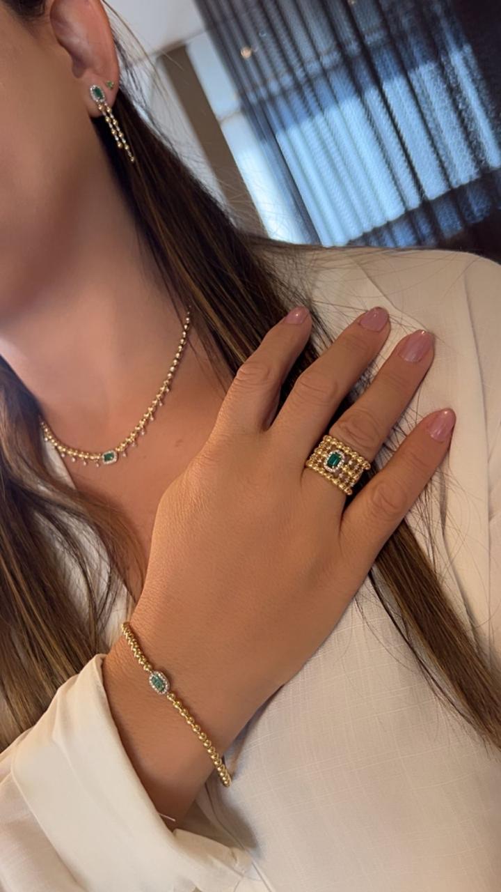 Anel diamantes e esmeralda
